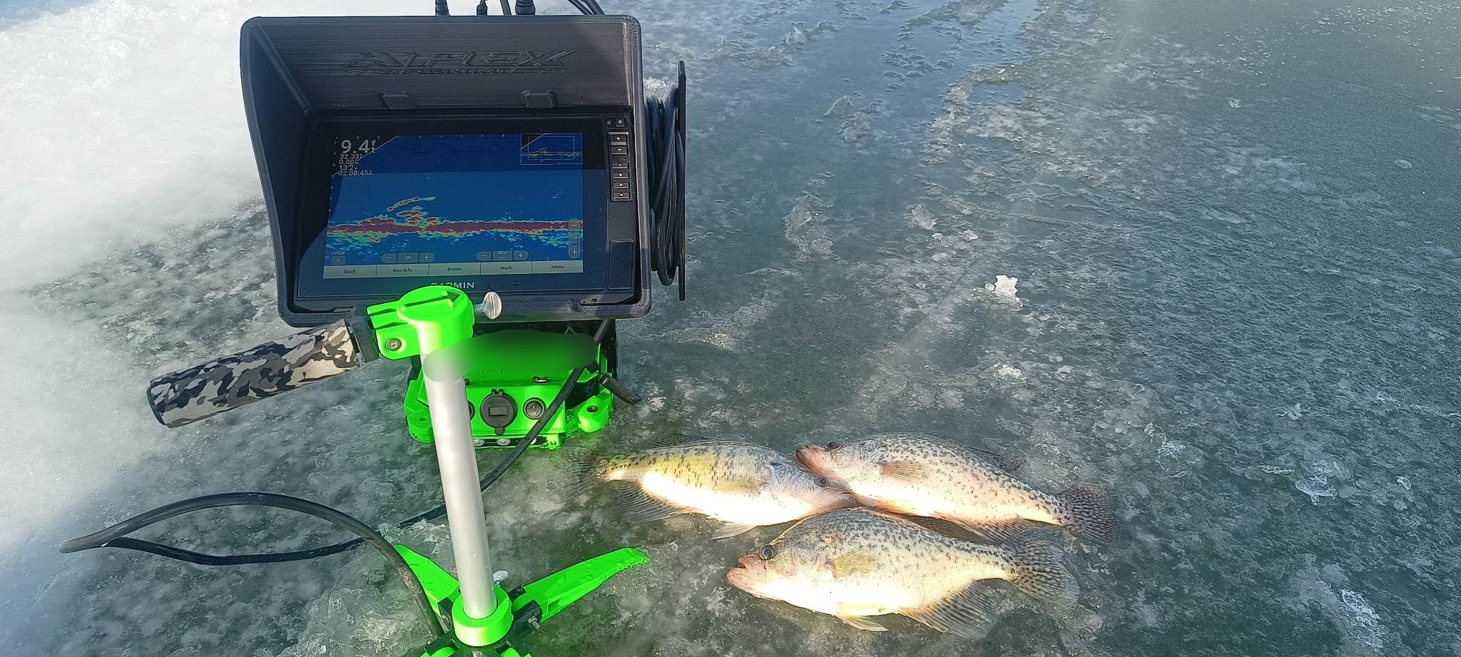 Garmin ECHOMAP Ultra 102sv Fish Finder Visor